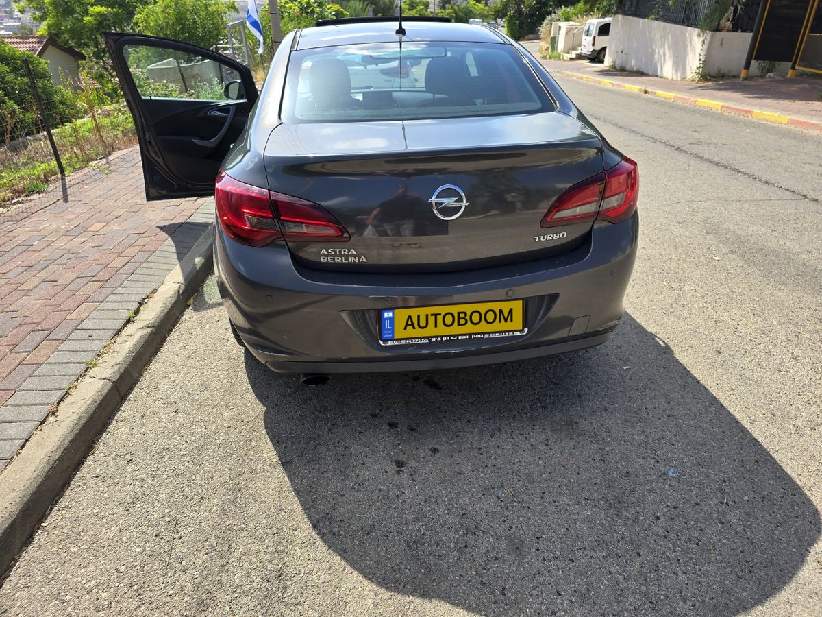 Opel Astra 2nd hand, 2013, private hand