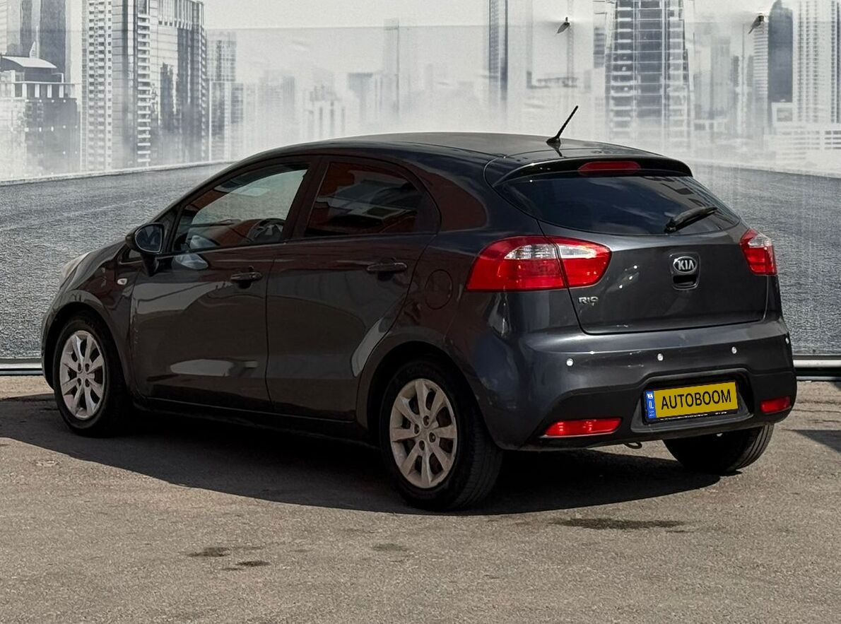 Kia Rio 2nd hand, 2013, private