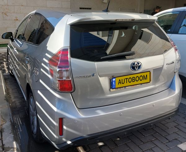 טויוטה פריוס פלוס יד 2 רכב, 2019, פרטי