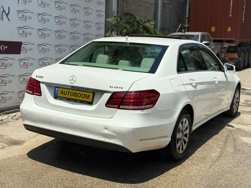 Mercedes E-Class 2ème main, 2016