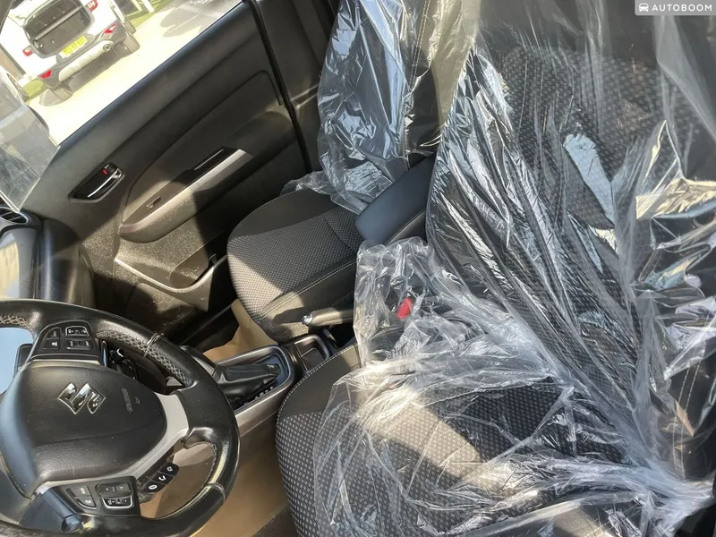 Suzuki Vitara 2nd hand, 2023
