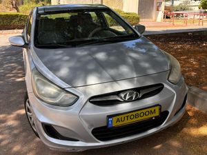 Hyundai i25, 2013, фото