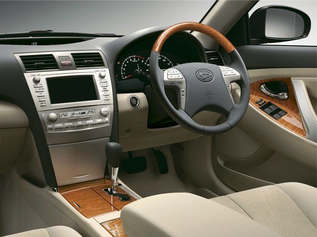 دايهاتسو التيس 2006. لوحة الأجهزة. سيدان, 3 الجيل