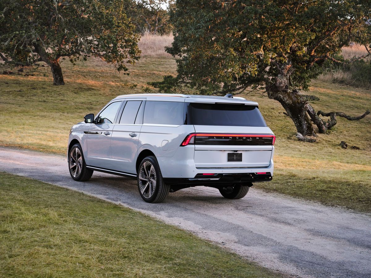 Lincoln Navigator 2024. Bodywork, Exterior. SUV Long, 5 generation