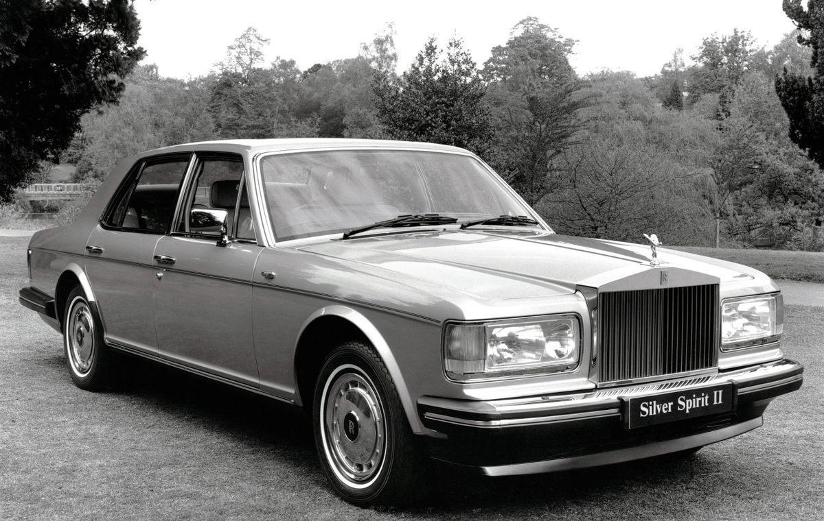 Rolls-Royce Silver Spirit 1989. Carrosserie, extérieur. Berline, 2 génération