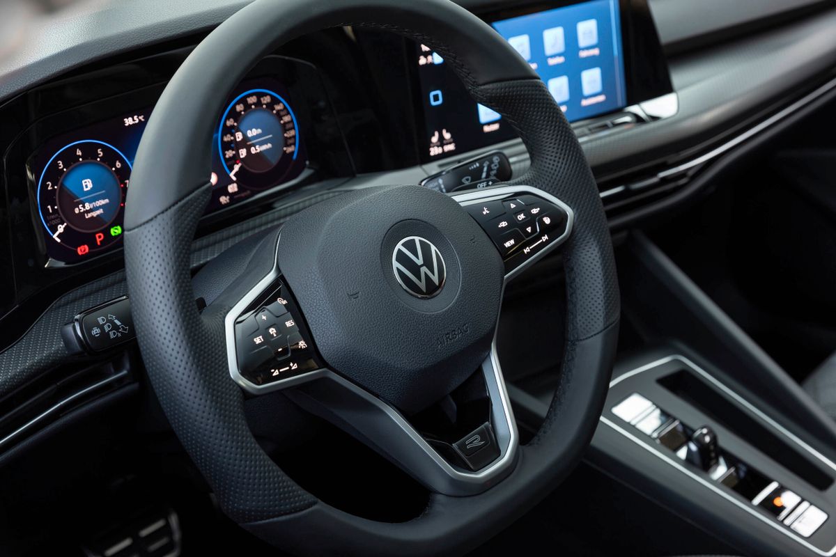 Volkswagen Golf 2019. Steering wheel. Hatchback 5-door, 8 generation