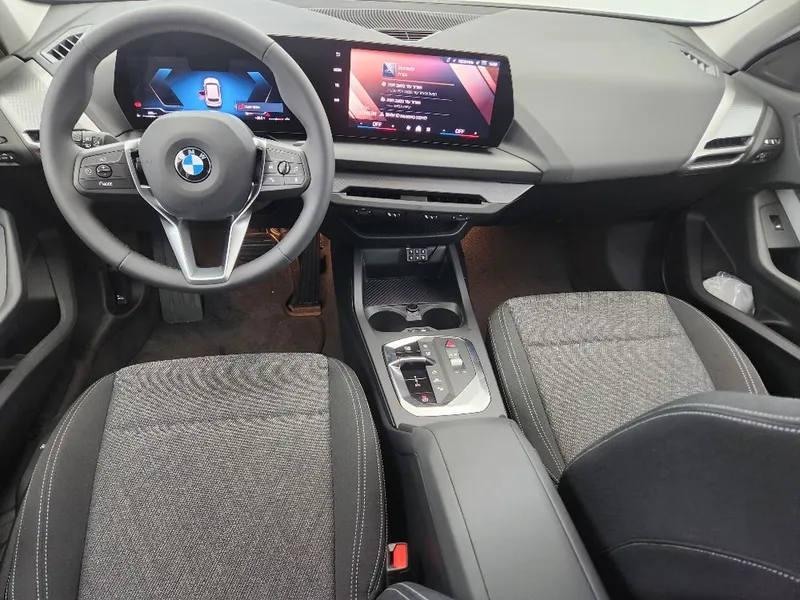BMW 1 series новый, 2025