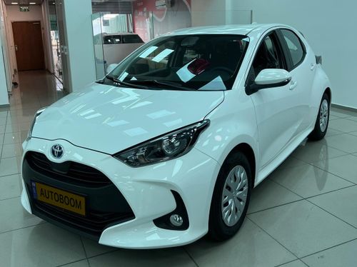 Toyota Yaris nouvelle voiture, 2024, main privée