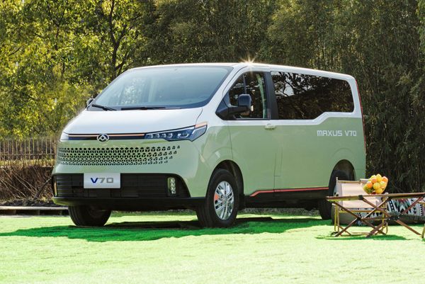מקסוס V70 ‏2023. מרכב, צורה. מיניוואן, 1 דור