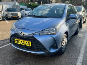 Toyota Yaris, 2013, фото