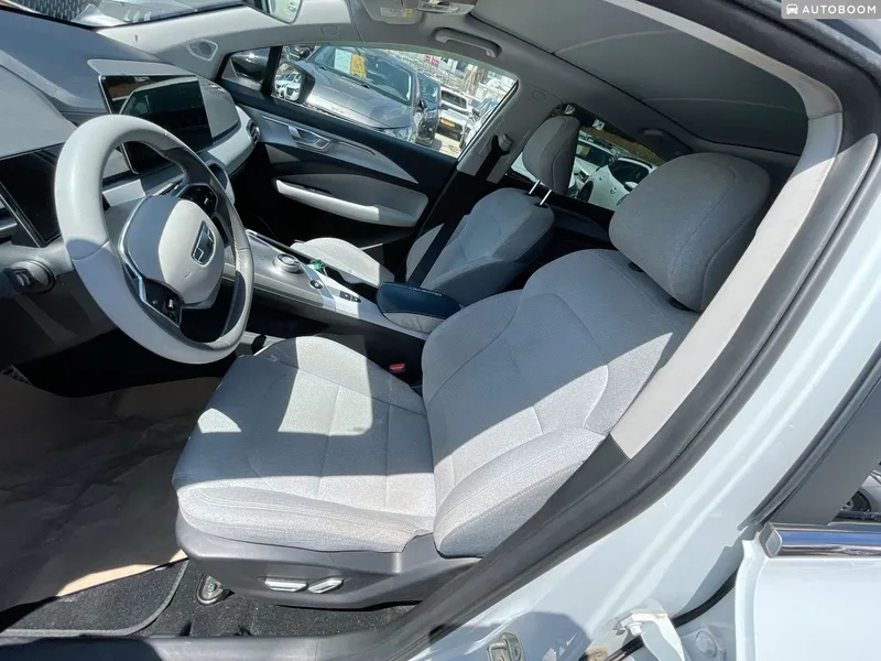 Geely Geometry C 2ème main, 2023, privée