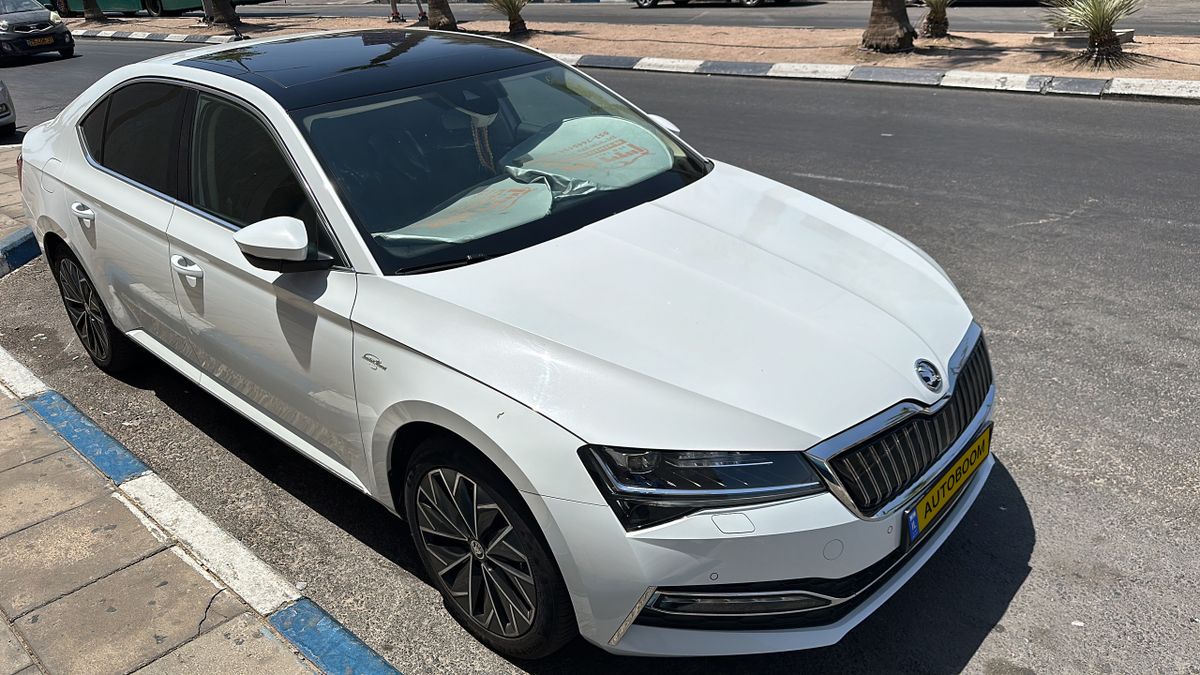 Skoda Superb с пробегом, 2022, частная рука