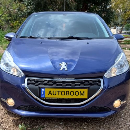 Peugeot 208 2nd hand, 2014, private hand
