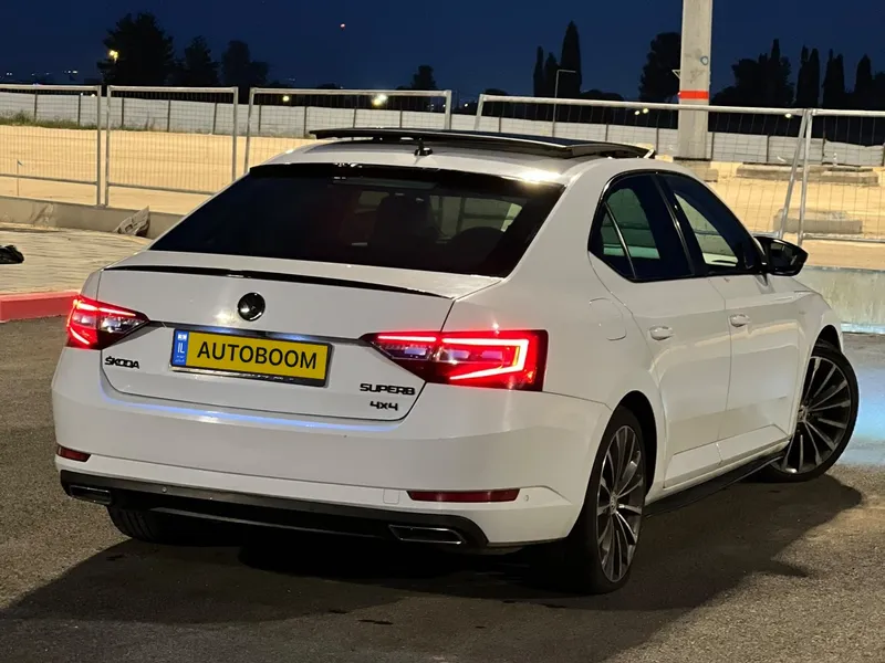 Skoda Superb 2nd hand, 2016, private