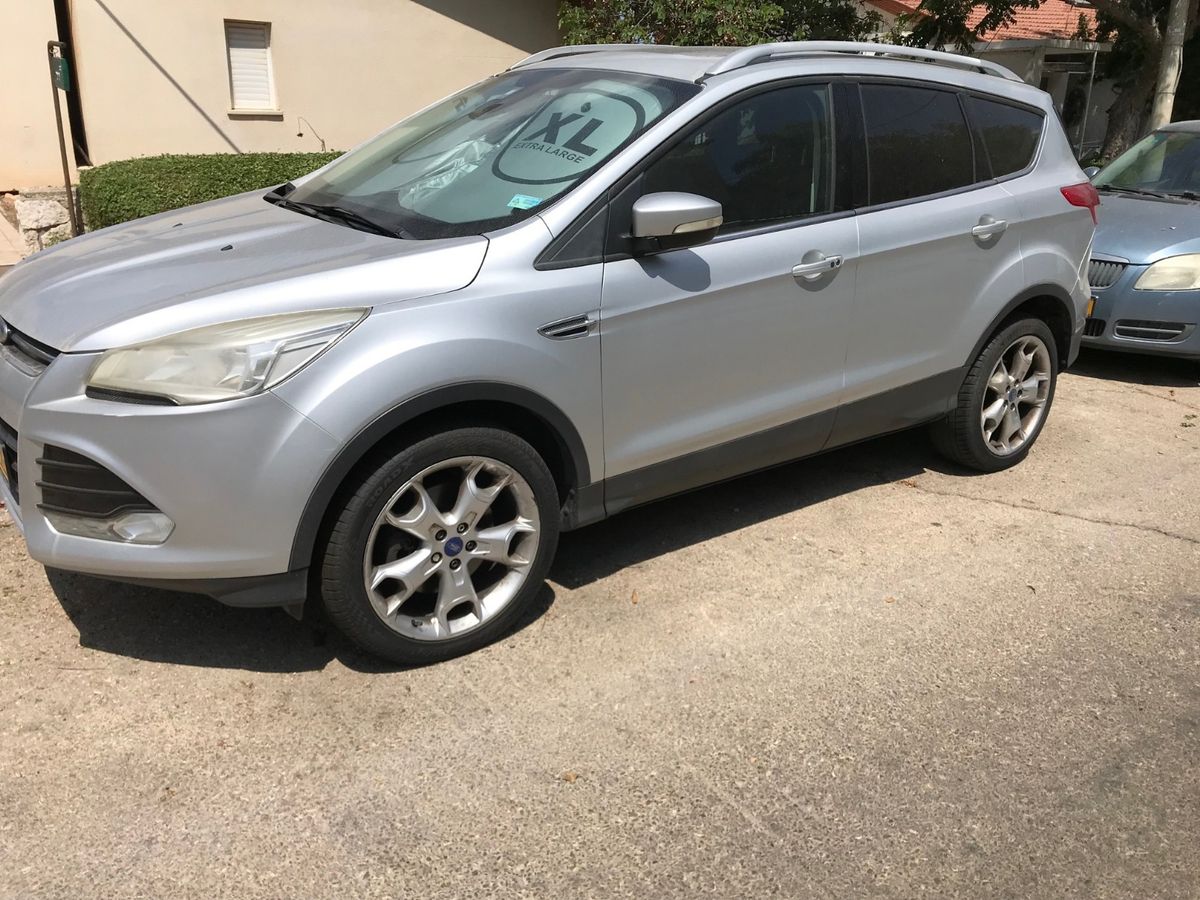 Ford Kuga 2ème main, 2013, privée