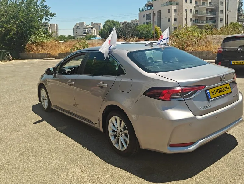 Toyota Corolla с пробегом, 2022