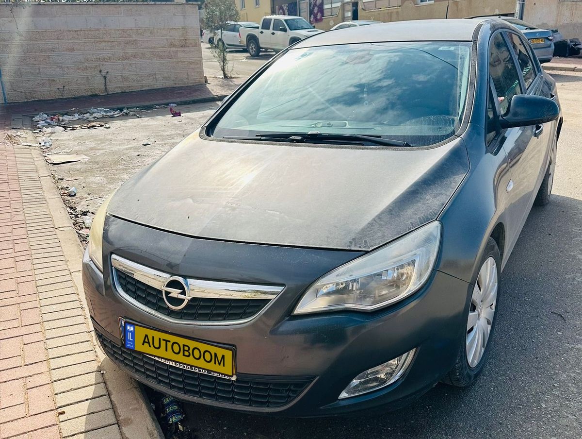Opel Astra 2ème main, 2012, main privée