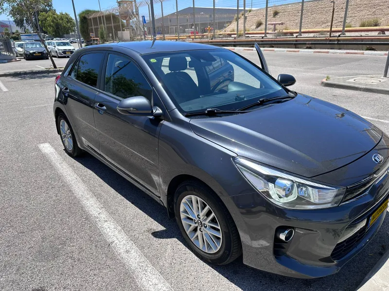 Kia Rio 2nd hand, 2018, private hand