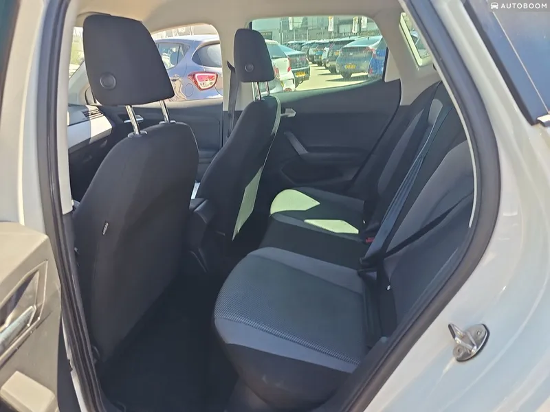 SEAT أرونا مستعمل, 2021