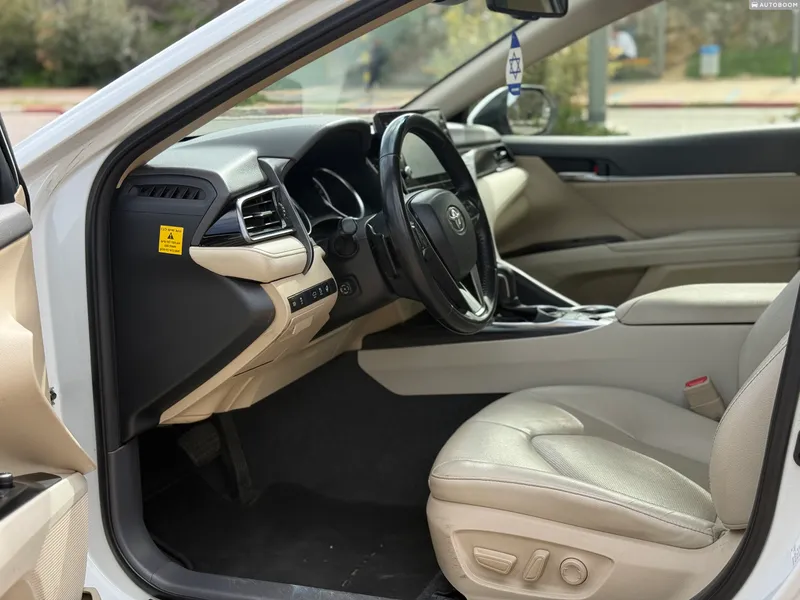 Toyota Camry 2ème main, 2021