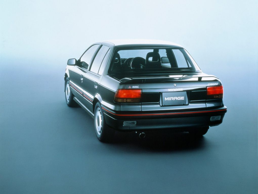 מיצובישי מיראז' ‏1988. מרכב, צורה. סדאן, 3 דור