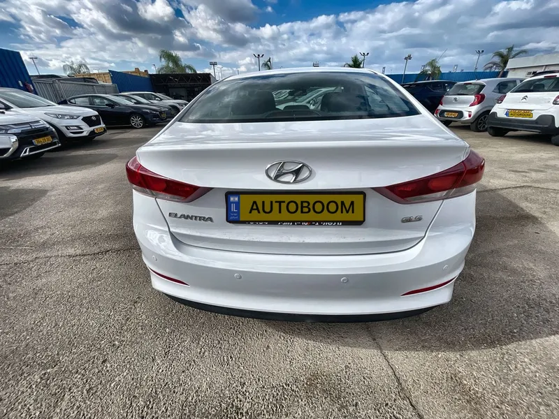 Hyundai Elantra 2ème main, 2017, main privée