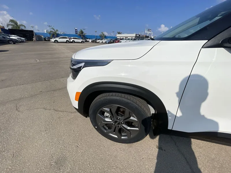 Kia Seltos nouvelle voiture, 2024