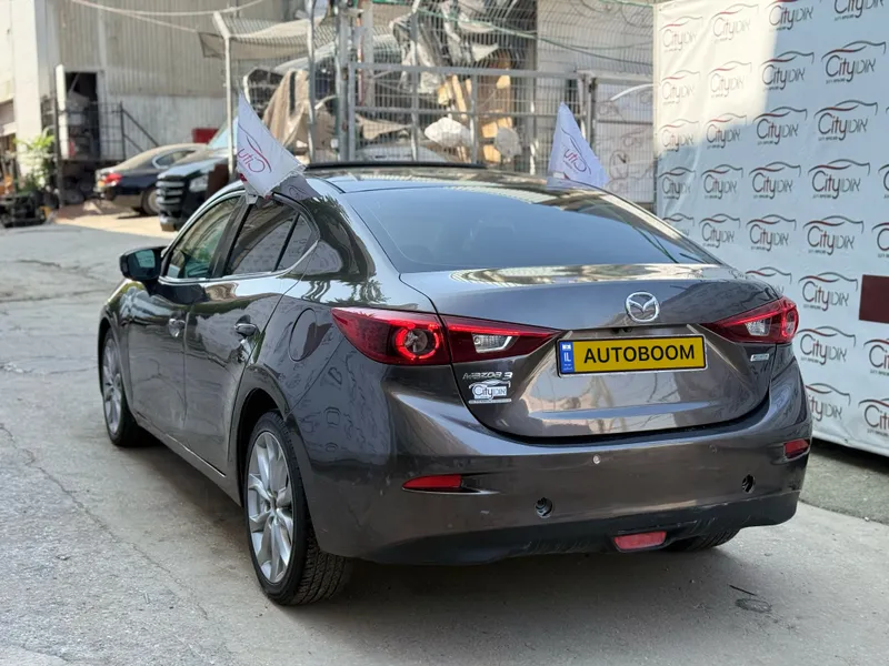 Mazda 3 2nd hand, 2016