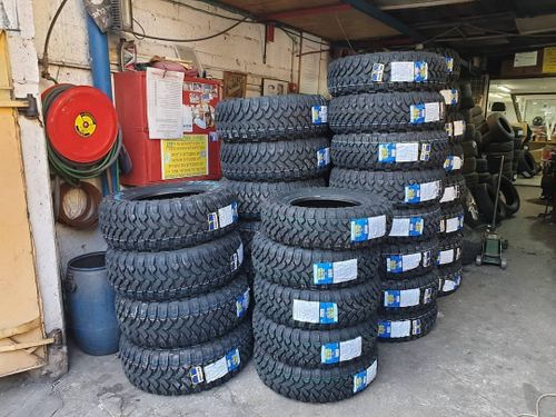 Tires Zituni Naim. Photo 1