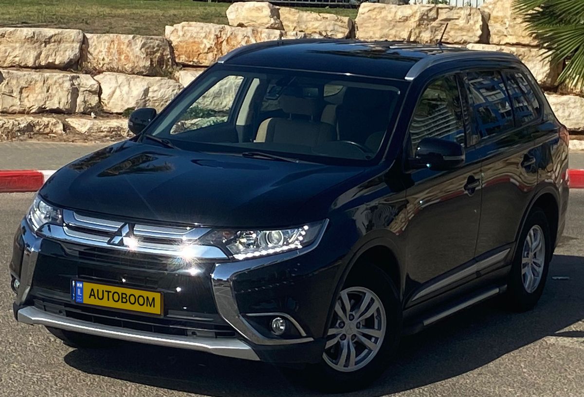Mitsubishi Outlander 2nd hand, 2016, private hand