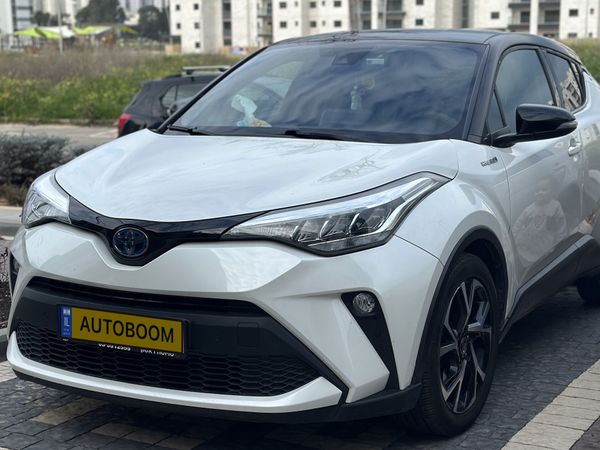 Toyota C-HR 2nd hand, 2021, private hand