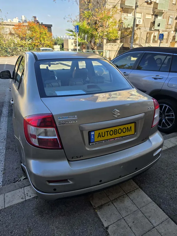 סוזוקי SX4 יד 2 רכב, 2008, פרטי