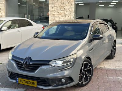 Renault Megane, 2018, photo