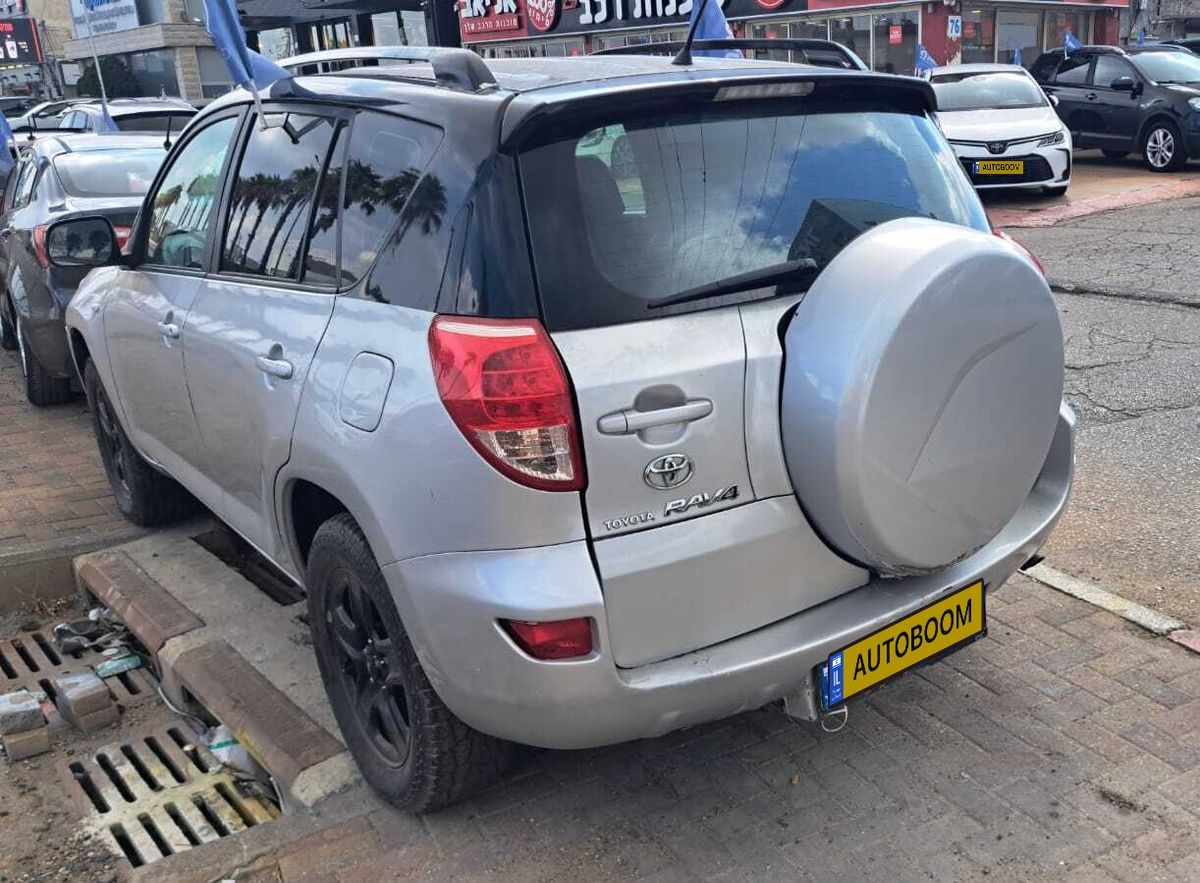Toyota RAV4 с пробегом, 2007