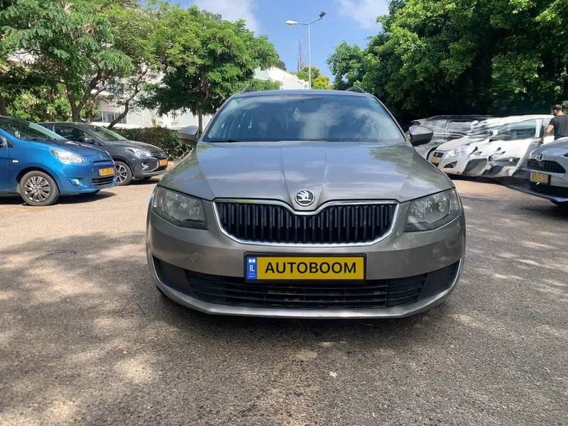 Škoda Octavia 2ème main, 2014, main privée