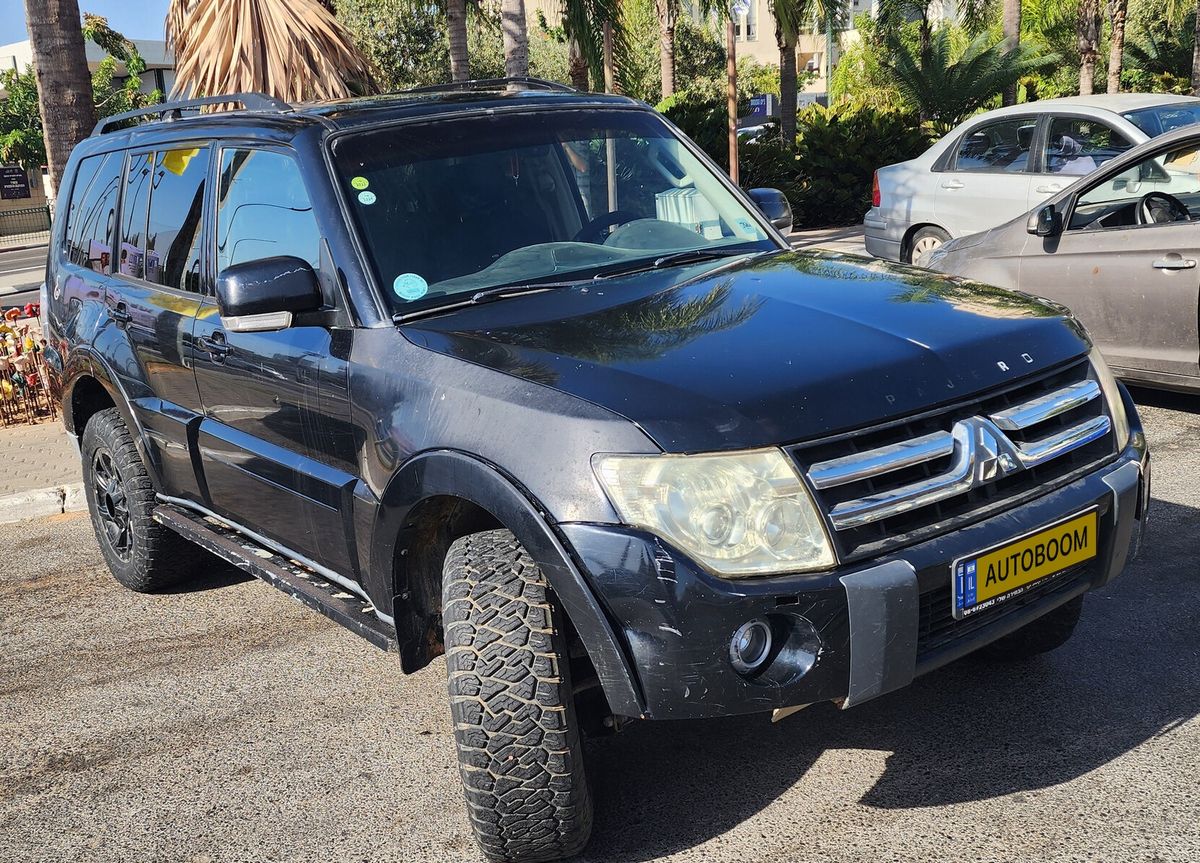 Mitsubishi Pajero 2ème main, 2009, main privée