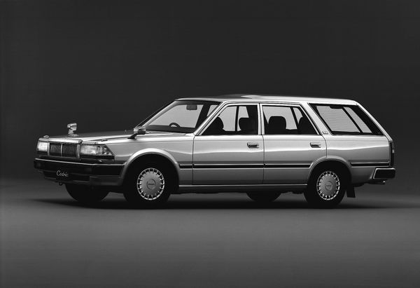 ניסאן סדריק 1983. מרכב, צורה. סטיישן 5 דלתות, 6 דור