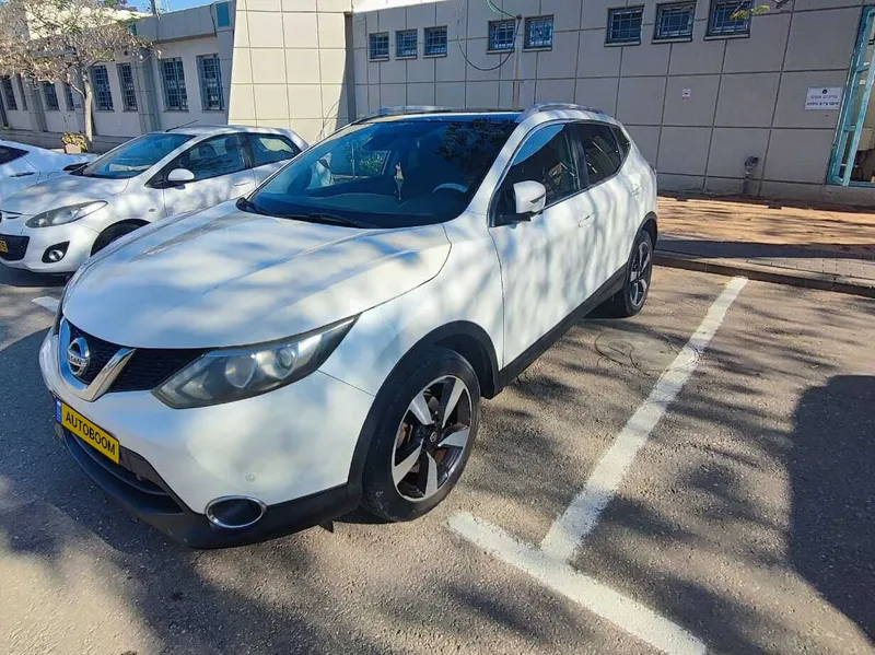 Nissan Qashqai 2nd hand, 2015, private