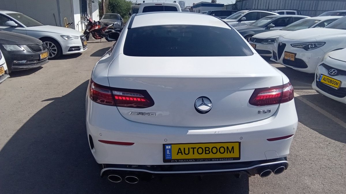 Mercedes E-Class новый, 2022, частная