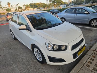 Chevrolet Sonic, 2014, photo