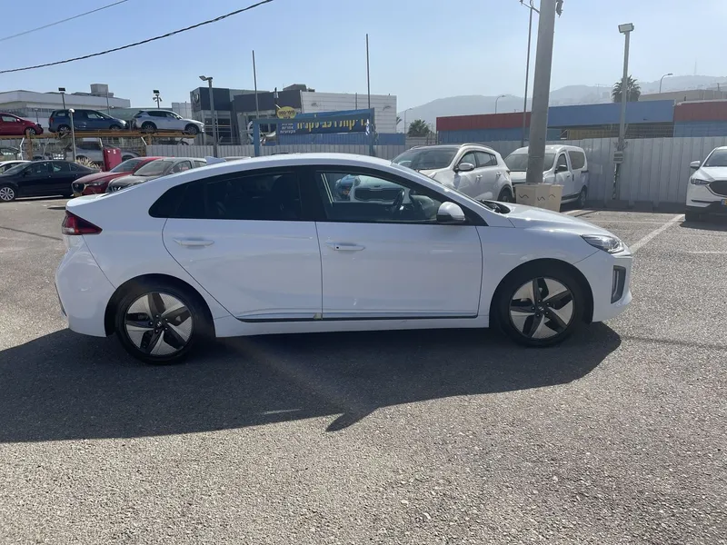 Hyundai IONIQ с пробегом, 2021
