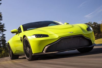 Aston Martin V8 Vantage 2017. Carrosserie, extérieur. Coupé, 4 génération