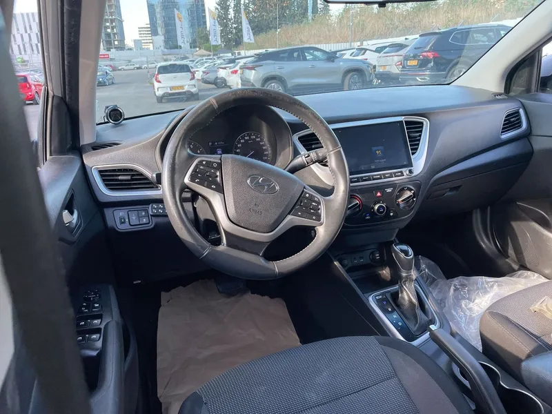 Hyundai Accent 2nd hand, 2020