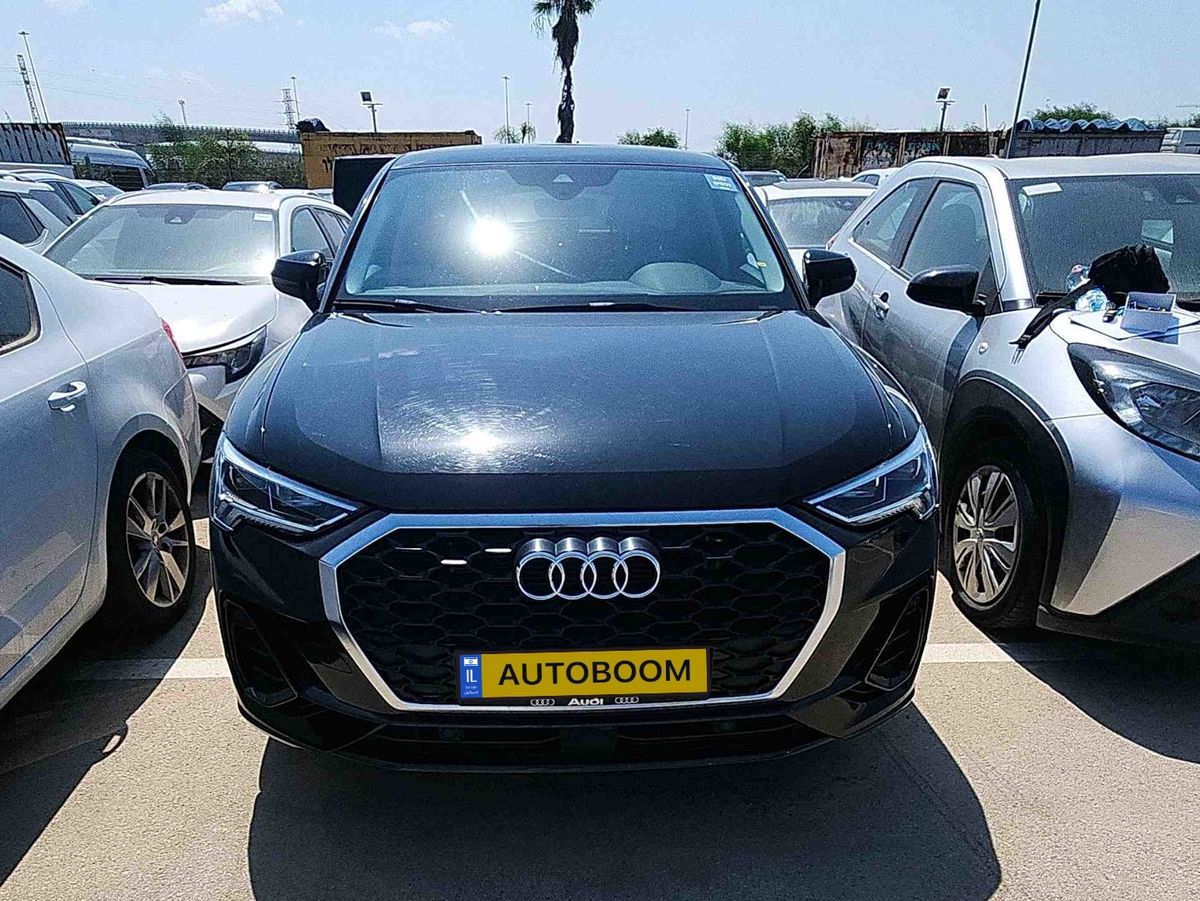 אאודי Q3 ספורטבק יד 2 רכב, 2022, פרטי