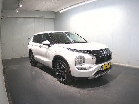 Mitsubishi Outlander 2nd hand, 2023