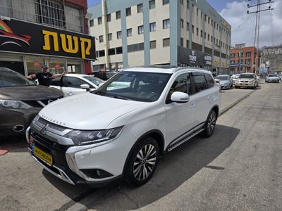 Mitsubishi Outlander с пробегом, 2019, частная рука