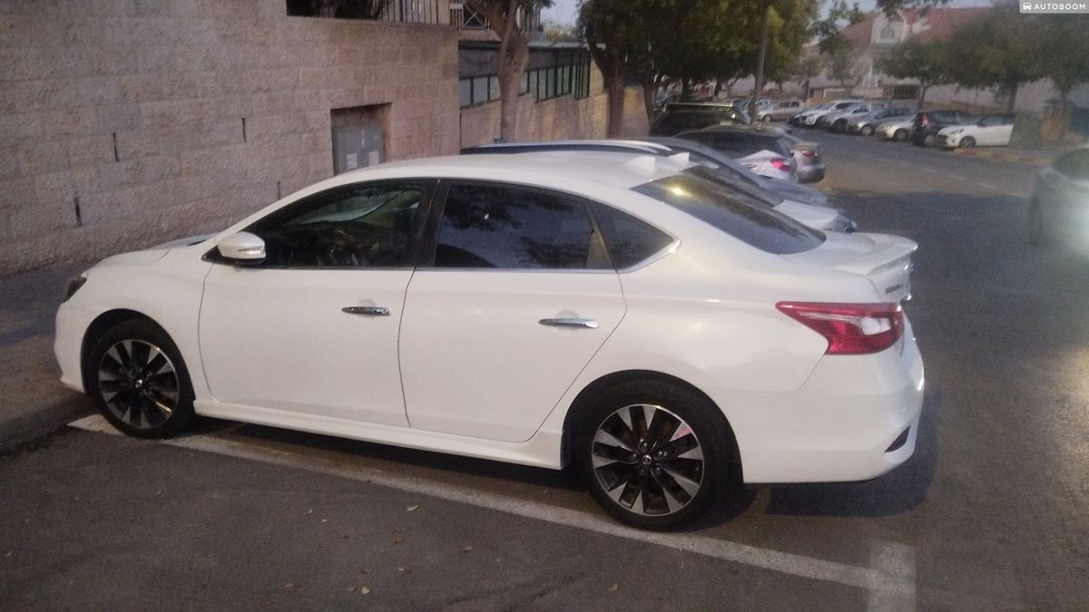 Nissan Sentra 2nd hand, 2016, private