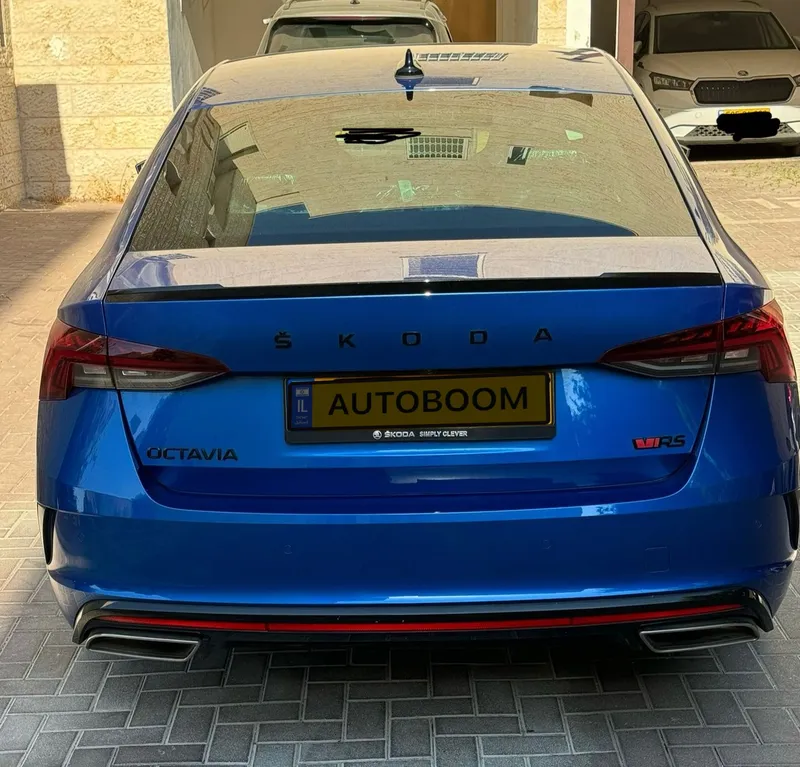 סקודה אוקטביה RS יד 2 רכב, 2023, פרטי