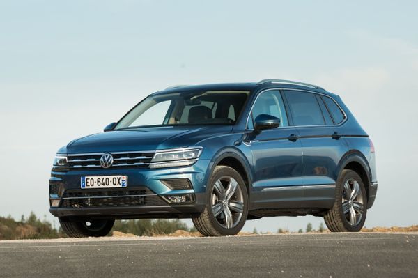 Volkswagen Tiguan Allspace 2016. Carrosserie, extérieur. VUS 5-portes, 2 génération