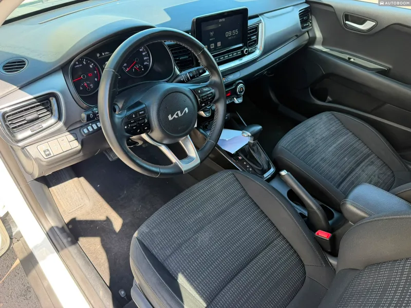 Kia Stonic 2nd hand, 2021, private
